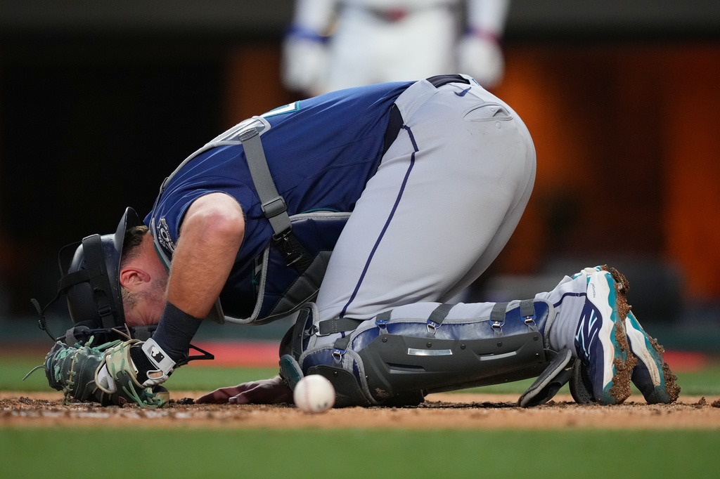 Northwest Sports Update: Struggling M’s eye rebound in Arlington, Kraken’s playoff hopes slipping away, new AD at WSU and more