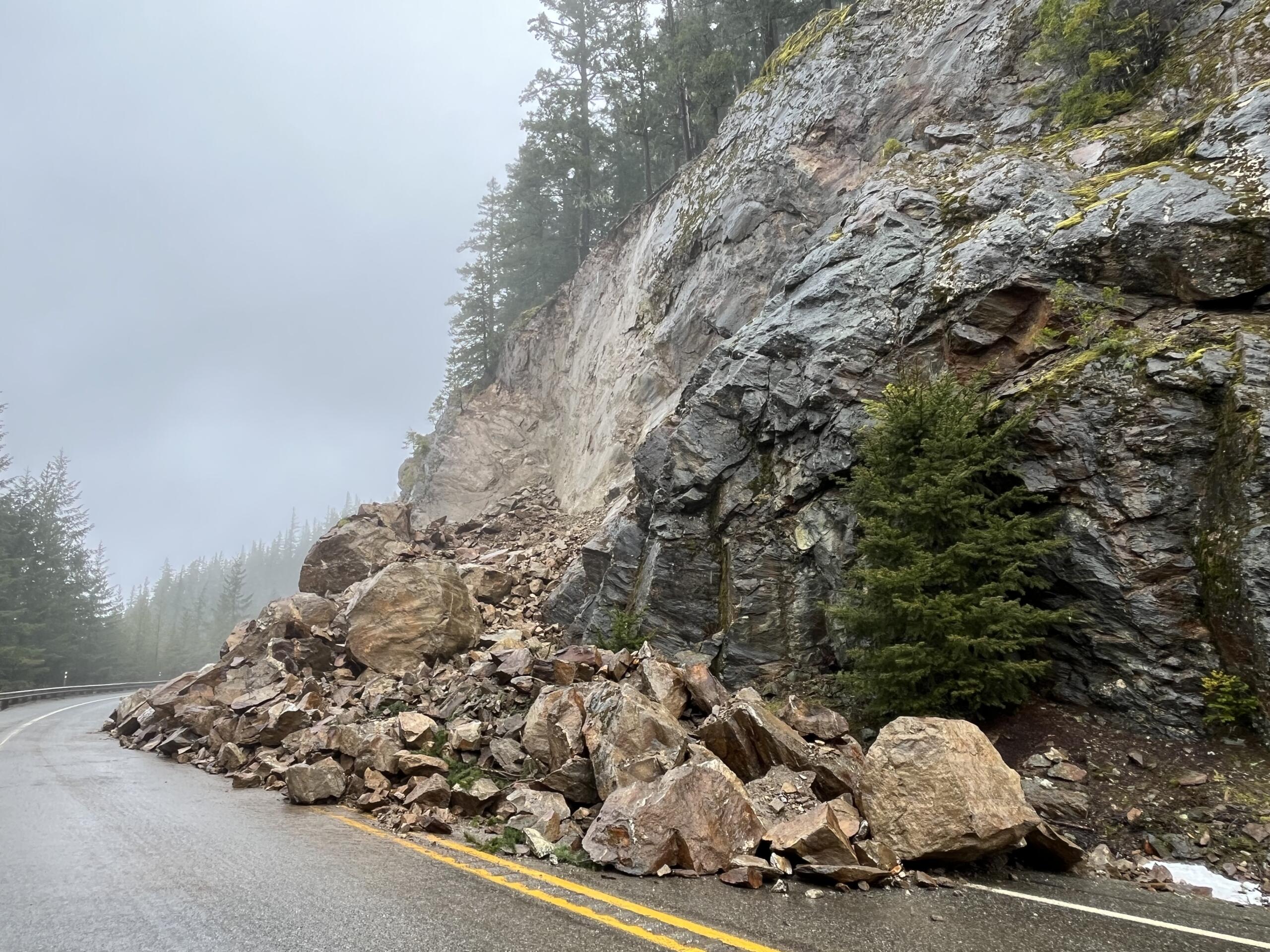 north cascades highway landslide emergency repairs WSDOT