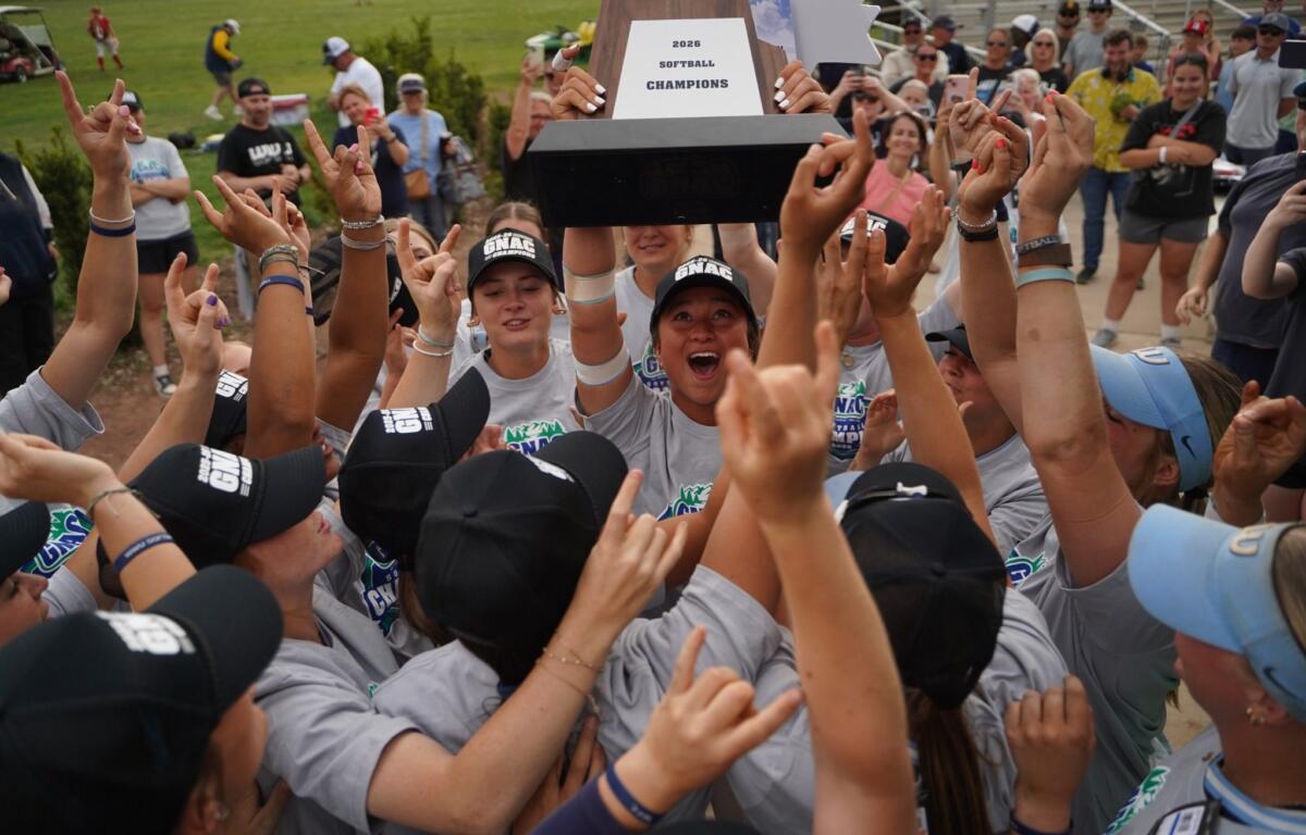 wwu softball vikings