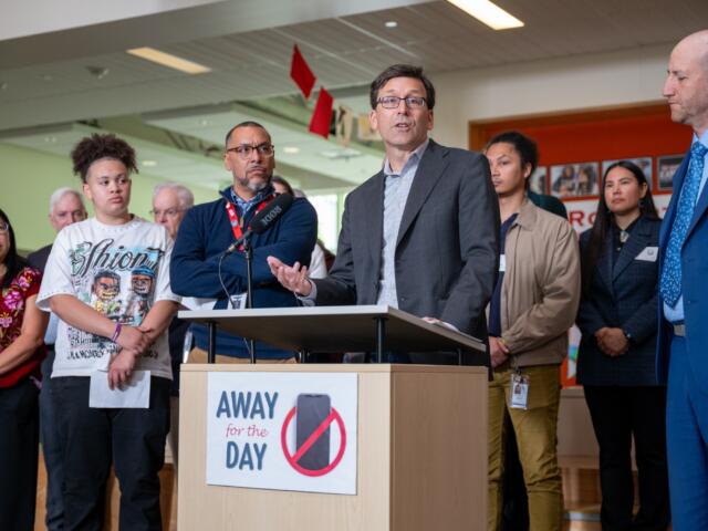 Bob Feguson Washington state cell phone ban press conference