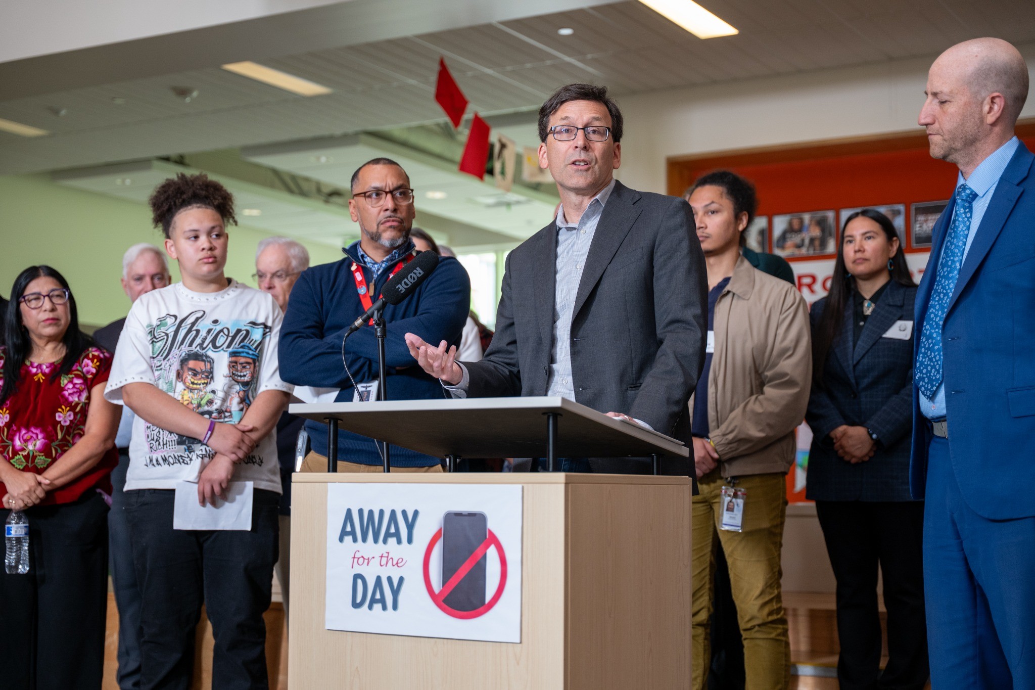 Bob Feguson Washington state cell phone ban press conference